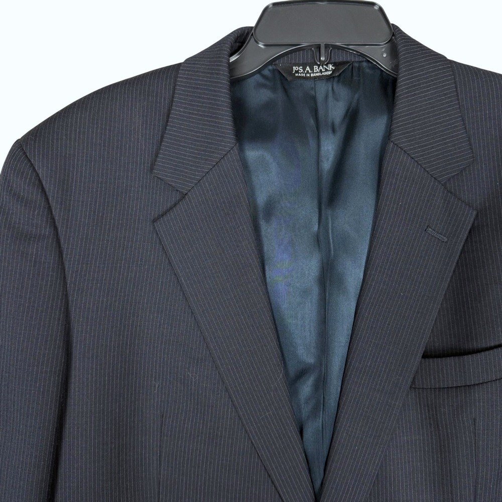 Jos. A. Bank Blazer 43 Pinstripe Navy Blue Two Button Sport Coat Professional